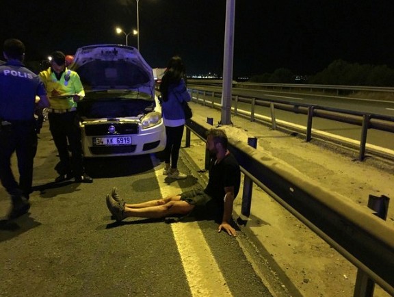 TEM'de zincirleme kaza: 1'i bebek 5 yaralı